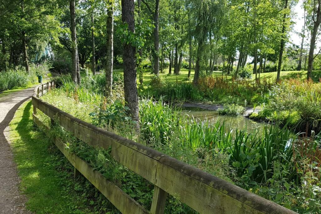 Gemuetliche Haushaelfte Mit Garten Und Terrasse فلنسبورغ المظهر الخارجي الصورة