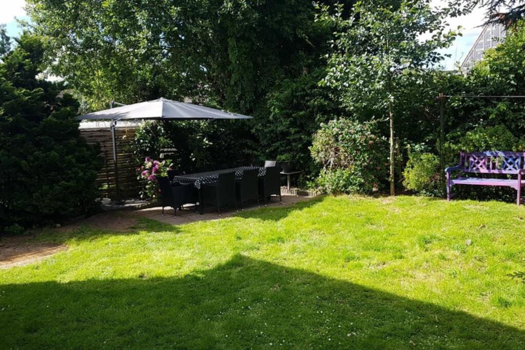 Gemuetliche Haushaelfte Mit Garten Und Terrasse فلنسبورغ المظهر الخارجي الصورة